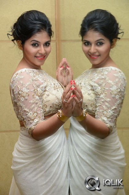 Anjali-at-Geethanjali-Movie-First-Look-Launch
